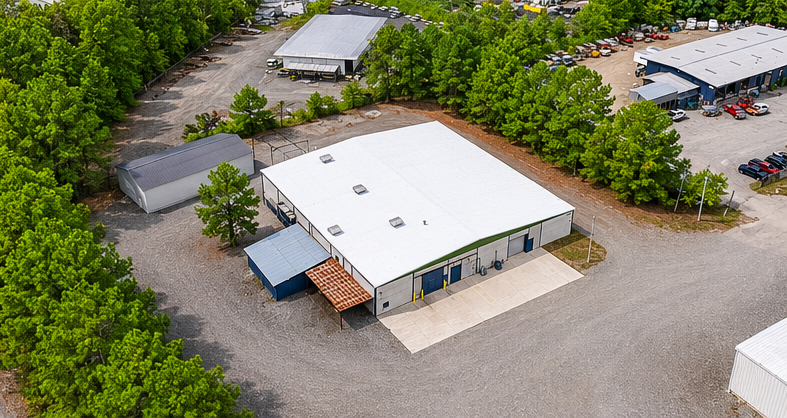 5832 Lease Lane | 7,500 SF